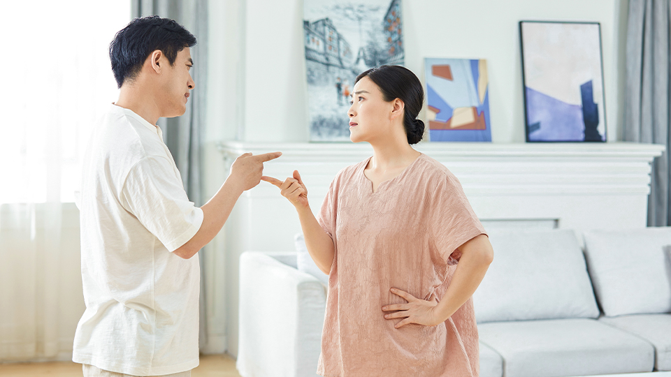 一个人出轨离婚怎么判决